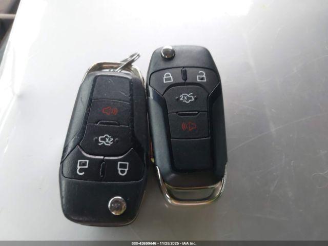 Ford Fusion Se Image 7