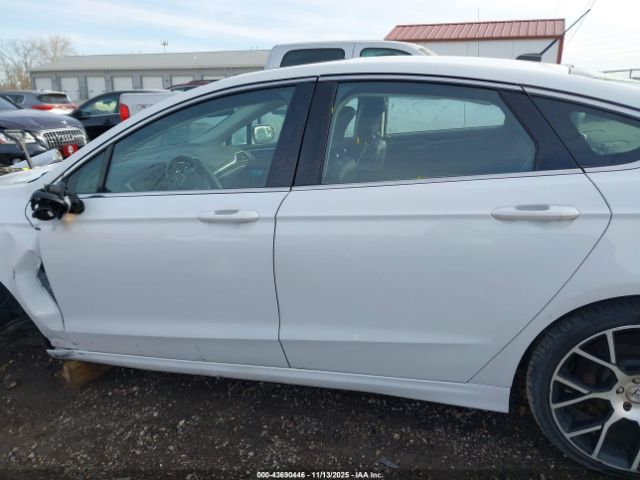 Ford Fusion Se Image 12