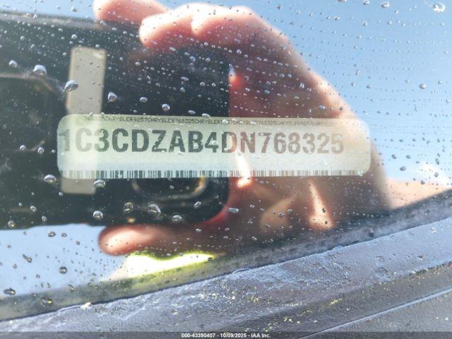 Dodge Avenger Image 11