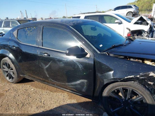 Dodge Avenger Image 2