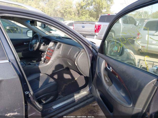 INFINITI Ex Journey Image 12