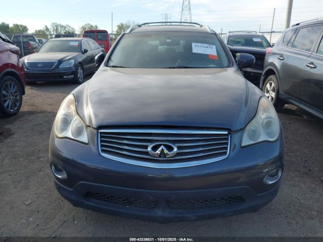 INFINITI Ex Journey Image 6