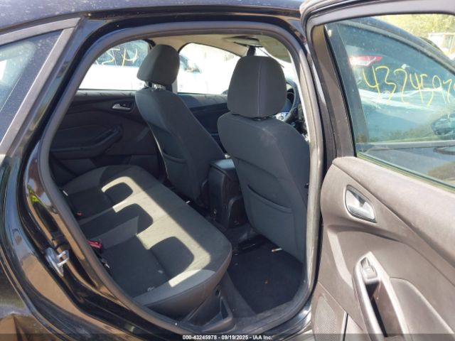 Ford Focus Se Image 4