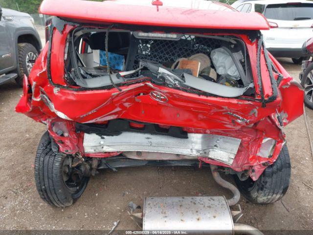 Toyota Matrix S Image 5