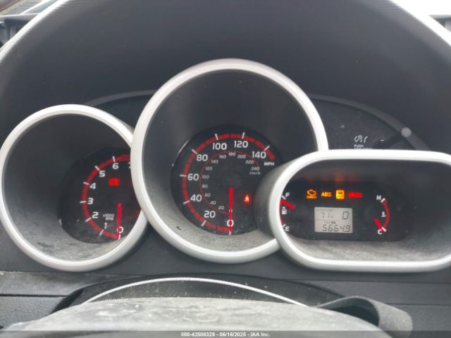 Toyota Matrix S Image 11