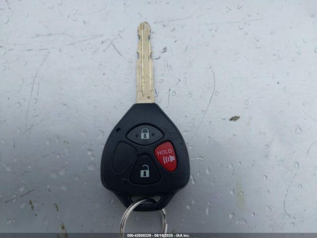 Toyota Matrix S Image 4