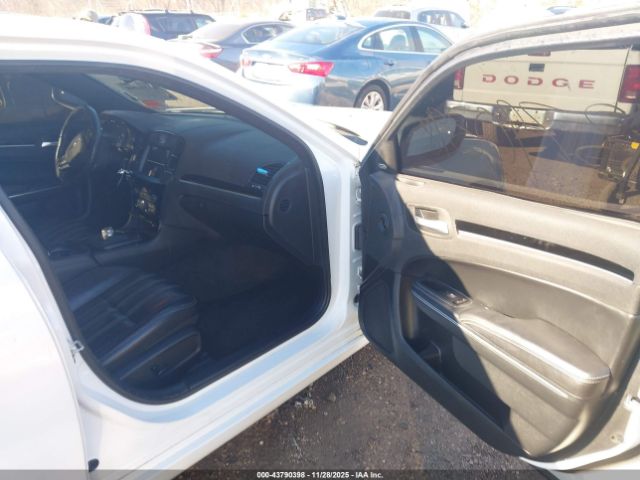 Chrysler 300 300s Image 11