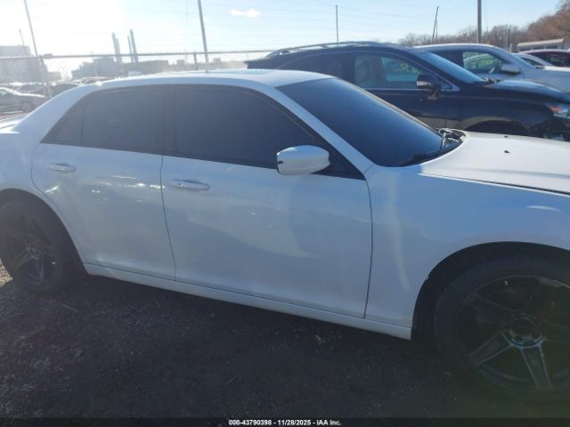 Chrysler 300 300s Image 2