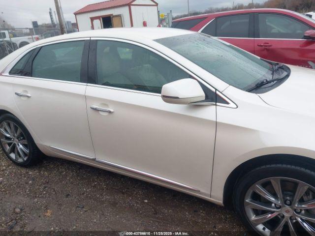 Cadillac XTS Luxury Image 14