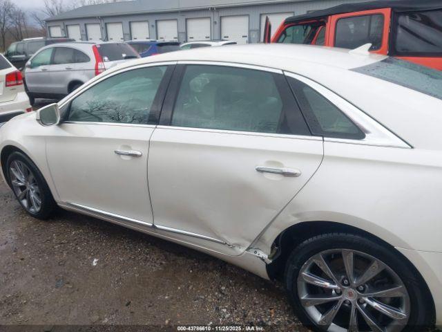 Cadillac XTS Luxury Image 15