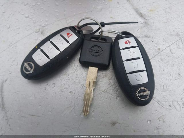 Nissan Frontier Sv 4x4 Image 10