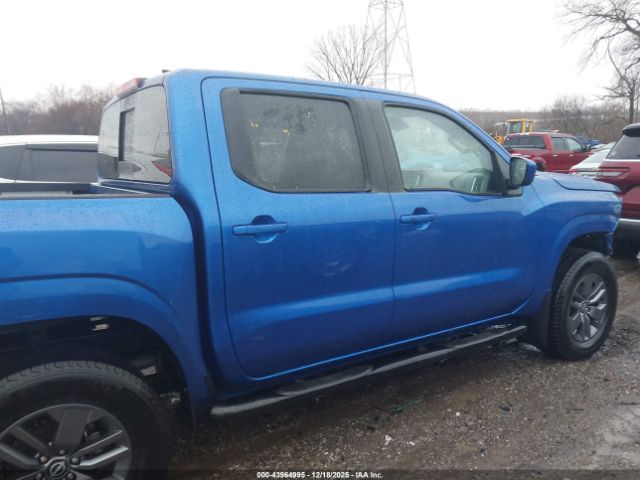 Nissan Frontier Sv 4x4 Image 17