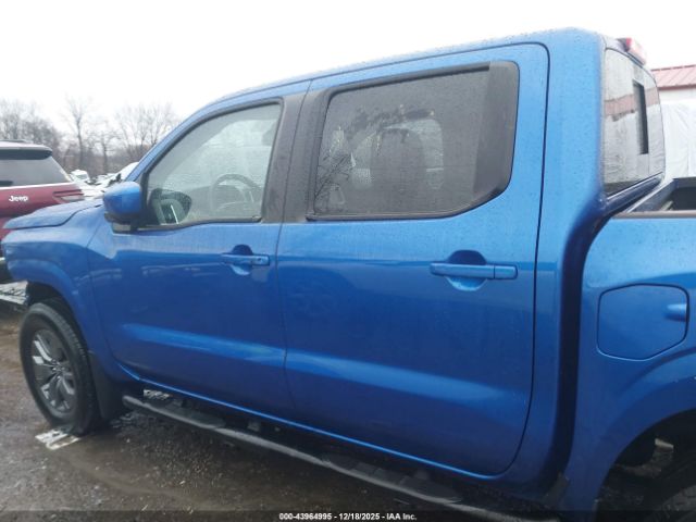 Nissan Frontier Sv 4x4 Image 12