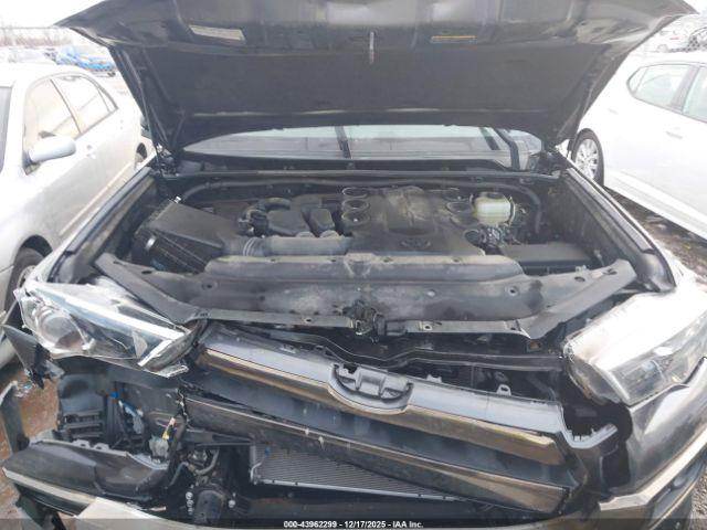 Toyota 4Runner Limited Nightshade Image 15