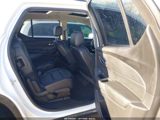 Chevrolet Traverse 3lt Image 14