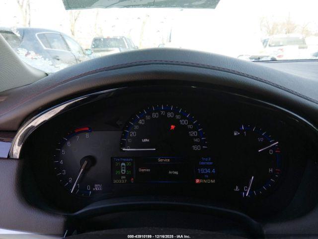 Cadillac XTS Luxury Image 12