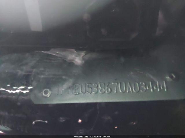 Ford Explorer Limited Image 10