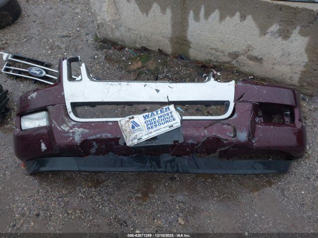 Ford Explorer Limited Image 17