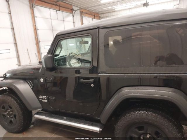 Jeep Wrangler Sport 4x4 Image 16