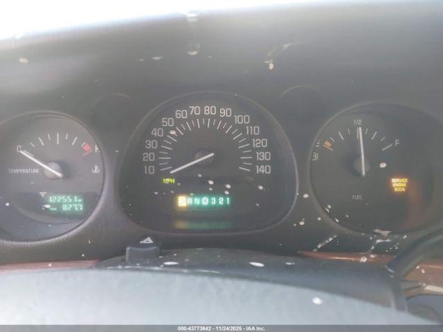 Buick LeSabre Custom Image 3