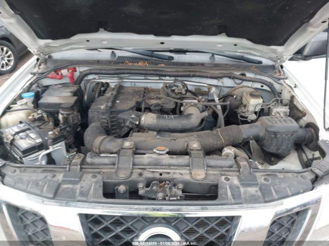 Nissan Frontier S Image 10
