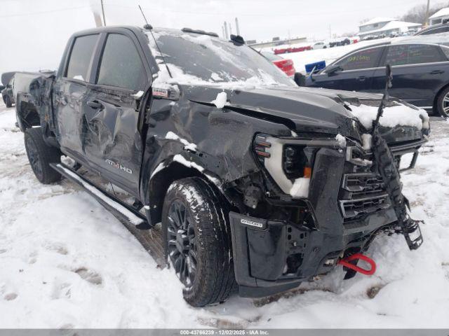  Salvage General Motors Sierra 2500HD