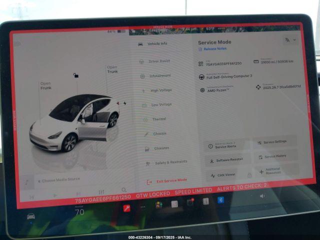 Tesla Model Y Image 11