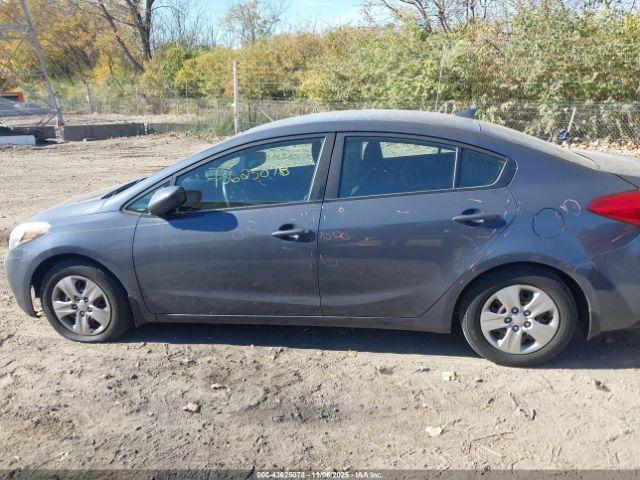 Kia Forte Lx Image 11