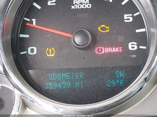 Chevrolet Silverado 1500 Lt Image 13