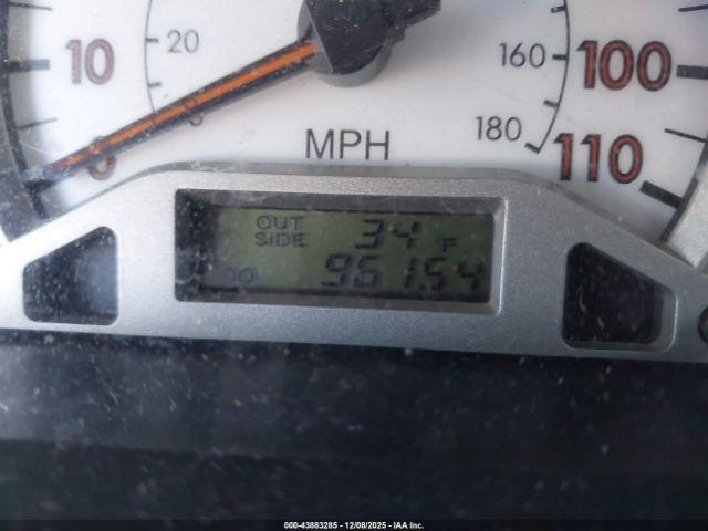 Toyota Corolla S Image 16