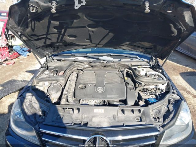 Mercedes-Benz C-Class Sport 4matic Image 4