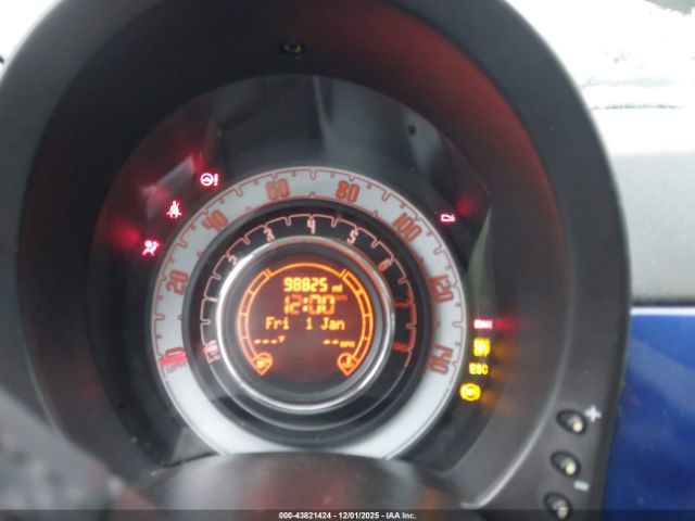 FIAT 500 Lounge Image 3