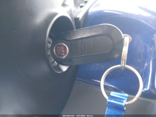 FIAT 500 Lounge Image 13