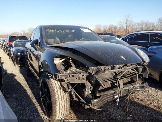 Porsche Cayenne Image 14