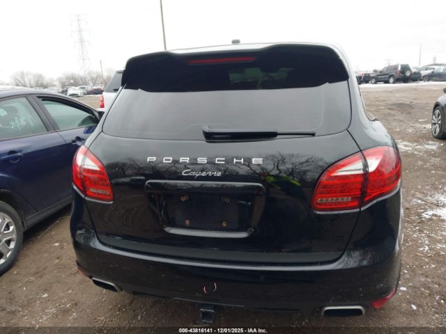 Porsche Cayenne Image 11