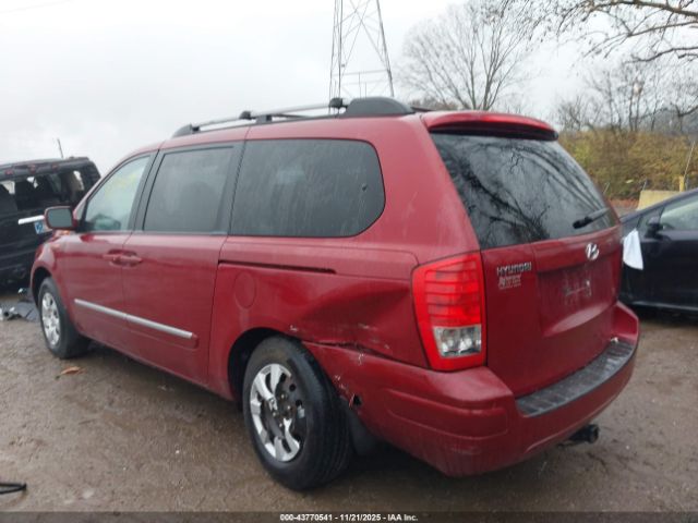 Hyundai Entourage Image 5