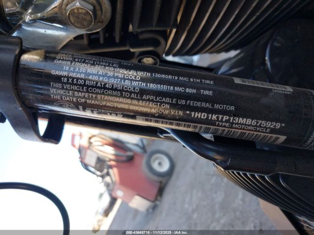 Harley-Davidson Fltrxs Image 8