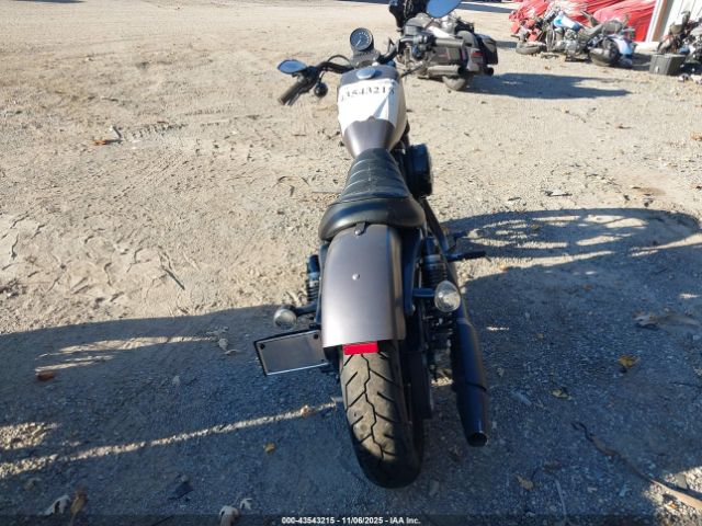 Harley-Davidson Xl883 Iron 883 Image 9