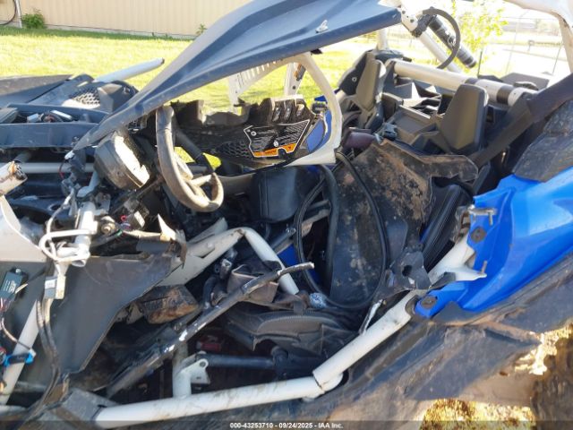 Can-Am Maverick X3 X Rs Turbo Rr Image 4