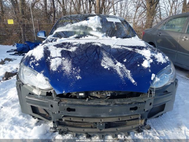 Tesla Model S Image 5