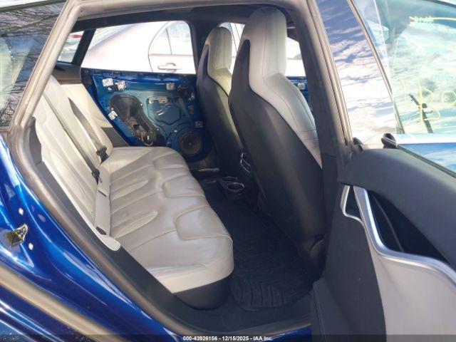 Tesla Model S Image 4