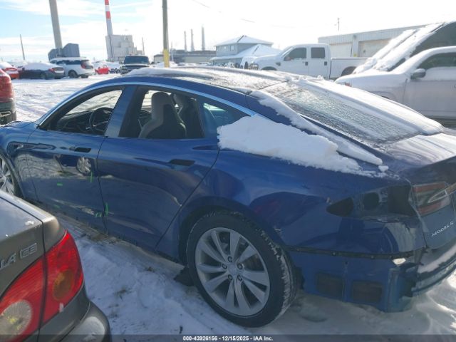 Tesla Model S Image 8