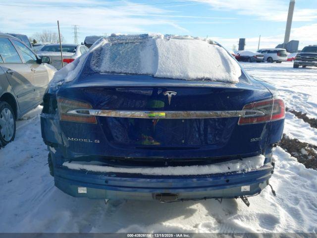 Tesla Model S Image 14