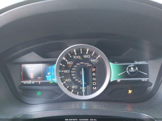 Ford Explorer Sport Image 11