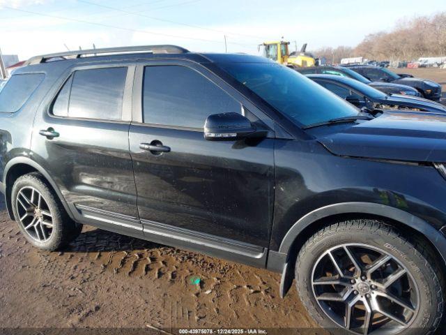 Ford Explorer Sport Image 15