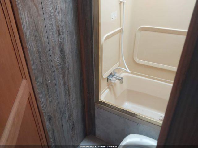 Chevrolet P30 Image 16