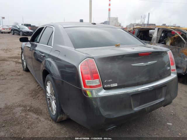 Chrysler 300 Image 14