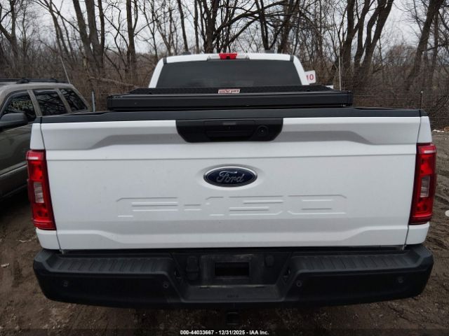 Ford F-150 Xl Image 12