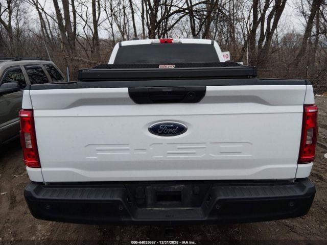 Ford F-150 Xl Image 12