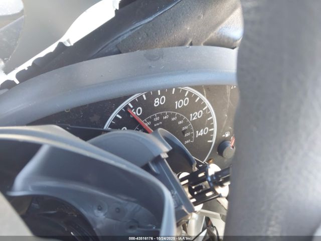 Toyota Corolla Le Image 8